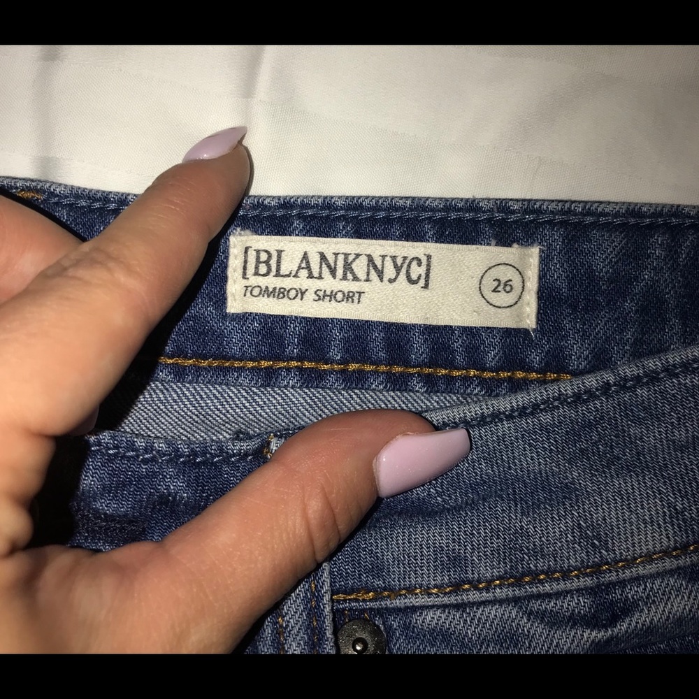 Blank NYC “Tomboy” Jean Shorts - Picture 4 of 6